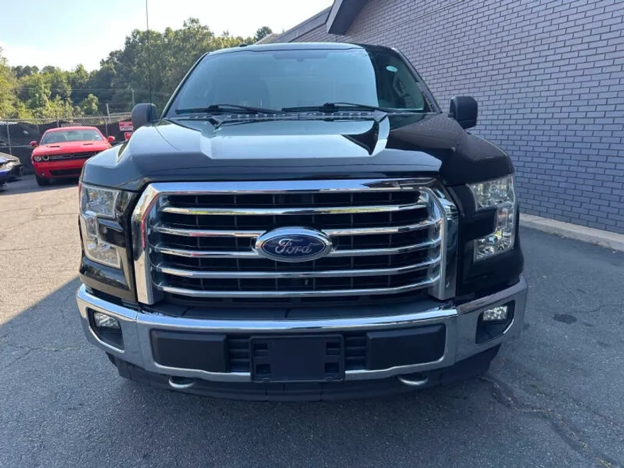 2017 Ford F-150 XLT photo 1