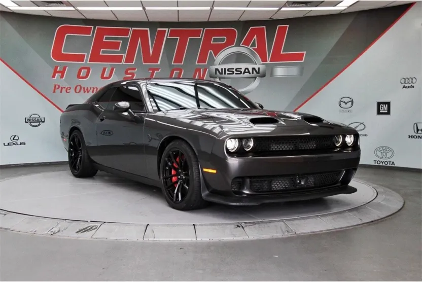 2023 Dodge Challenger SRT8 Hellcat photo 1