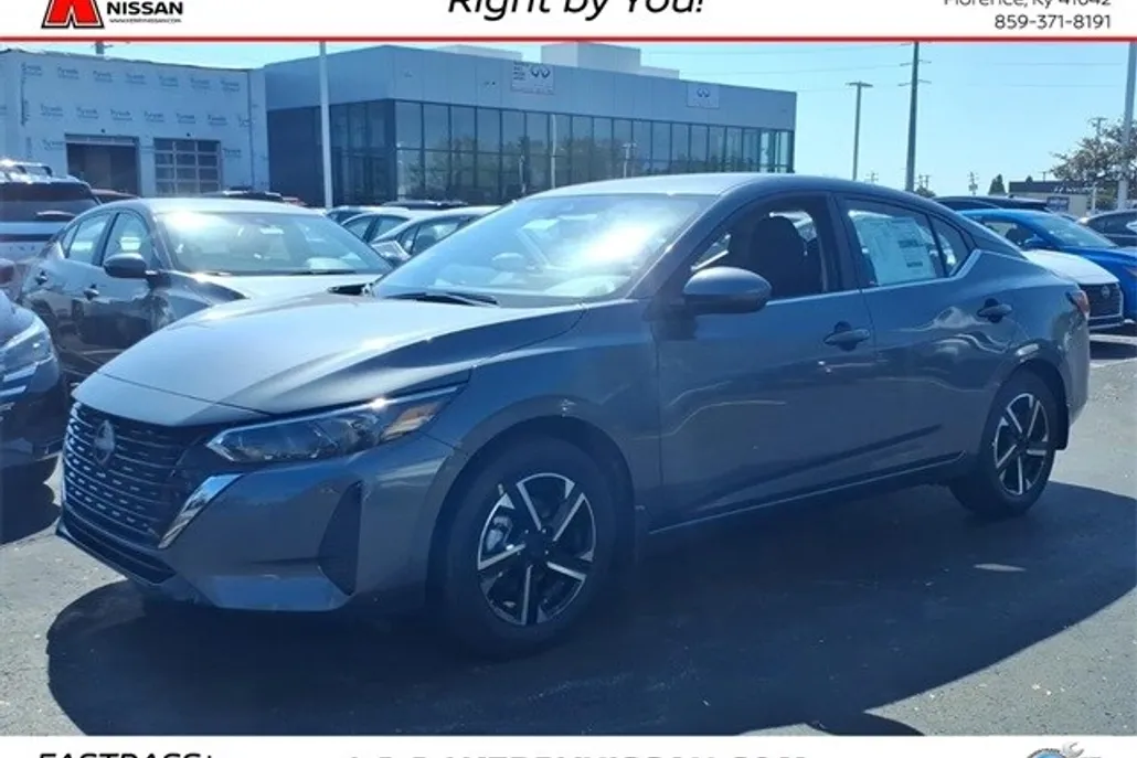 2025 Nissan Sentra SV photo 1