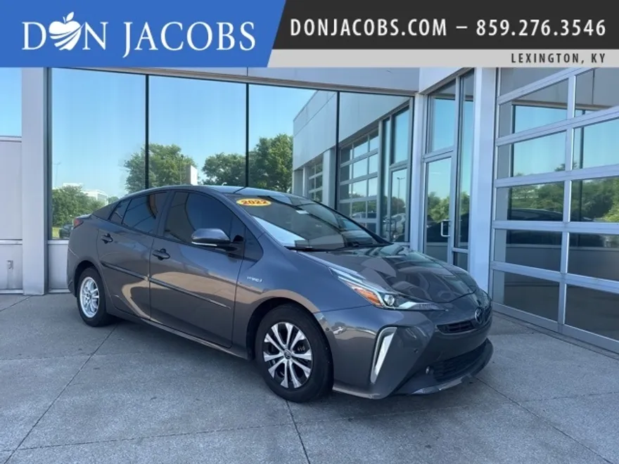 2022 Toyota Prius XLE AWD-e photo 1