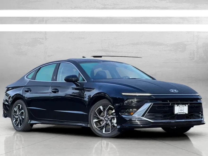 2024 Hyundai Sonata SEL photo 1