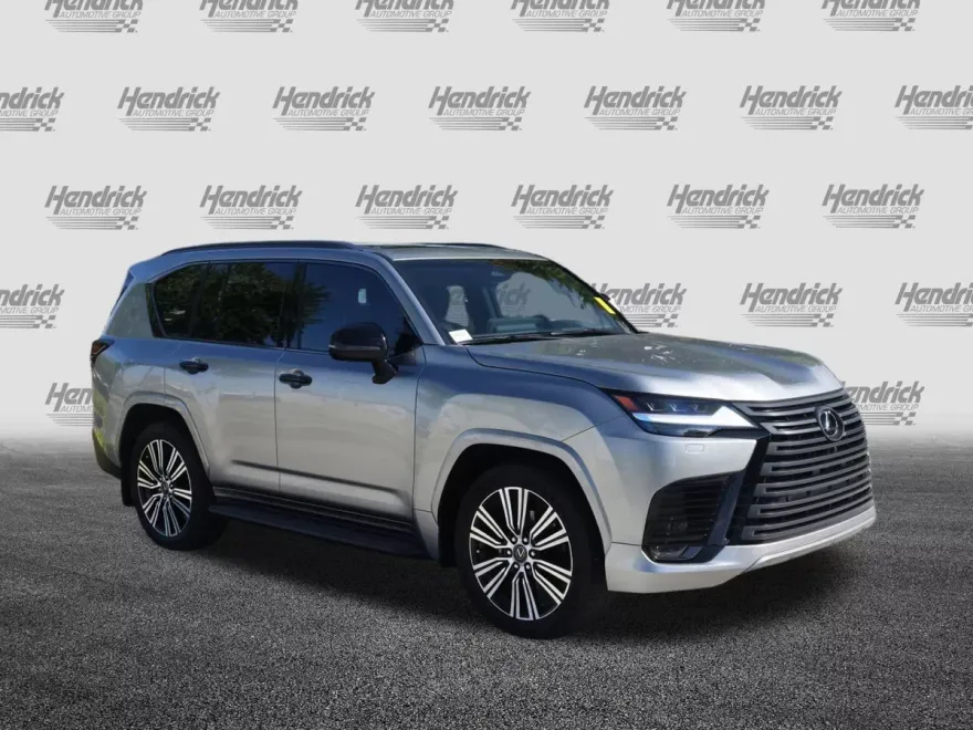 2025 Lexus LX 600 Luxury photo 1