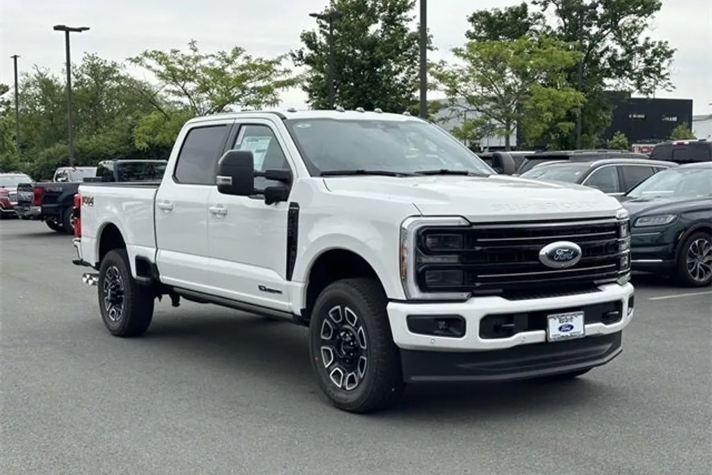 2025 Ford F-250 photo 1