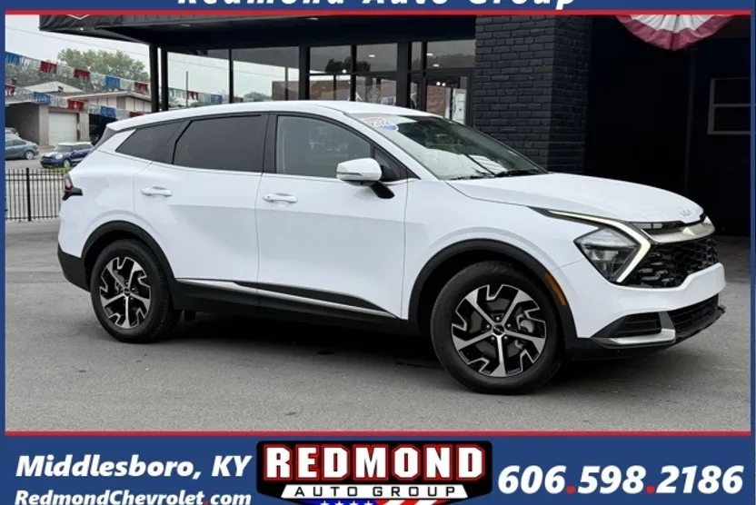 2023 Kia Sportage EX photo 1