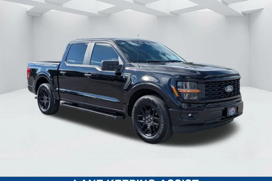2025 Ford F-150 STX photo 1