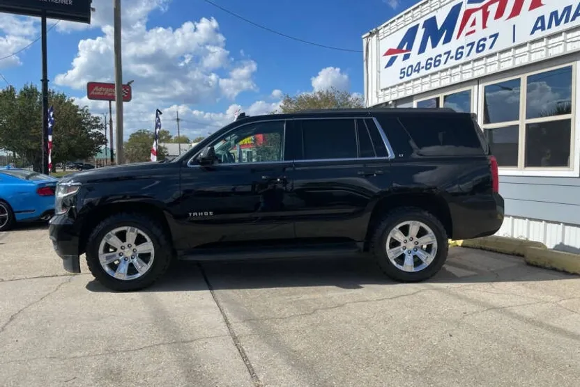 2020 Chevrolet Tahoe LT photo 1