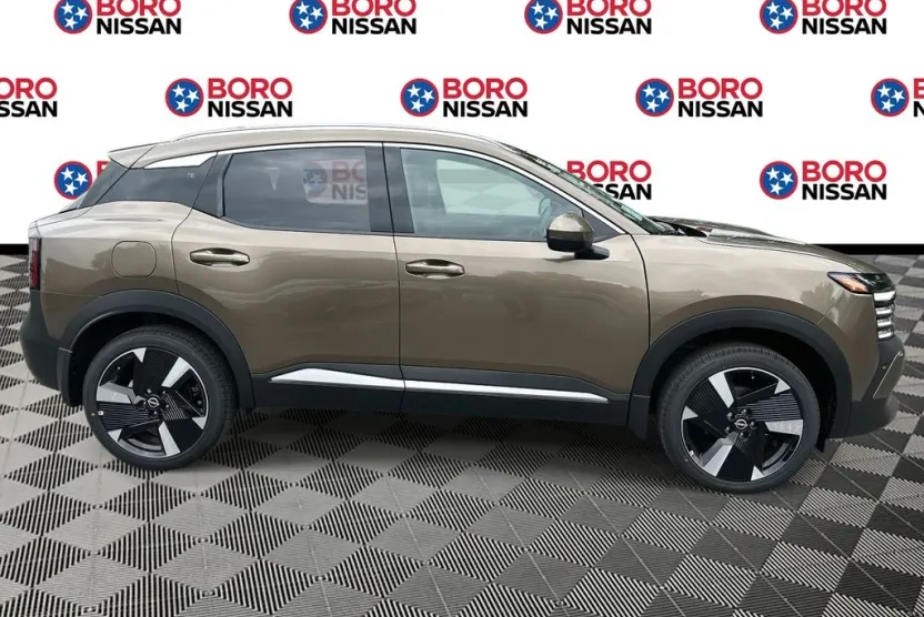 2025 Nissan Kicks SR photo 1