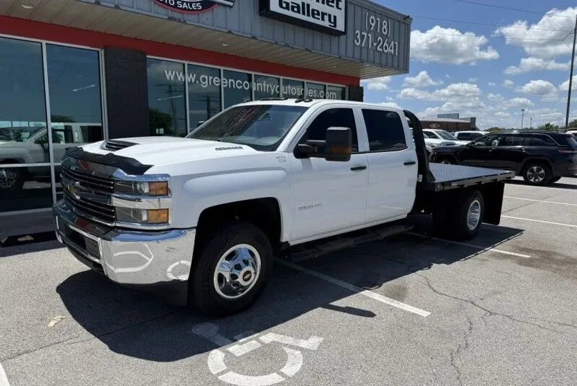 2018 Chevrolet Silverado 3500HD Work Truck photo 1