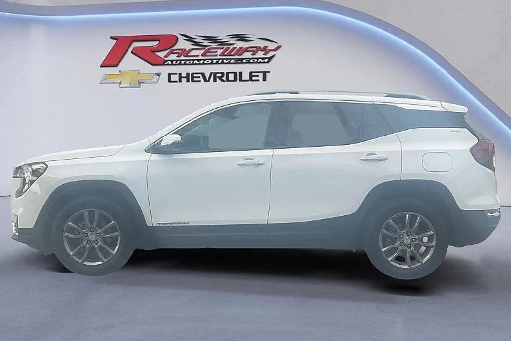 2024 Gmc Terrain SLT photo 1