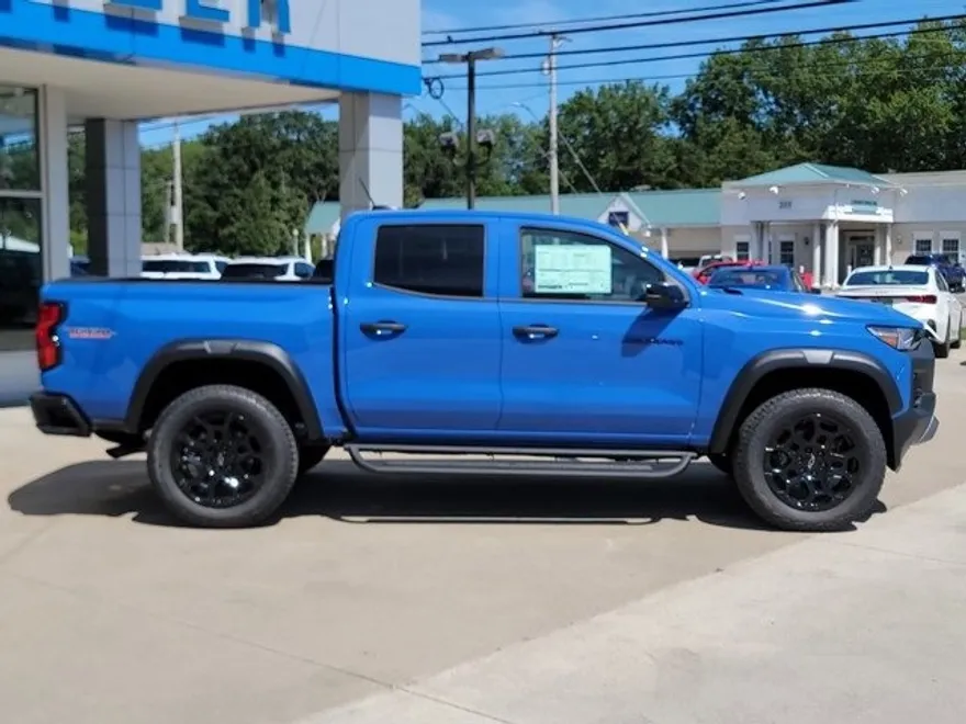 2026 Chevrolet Colorado Trail Boss photo 1
