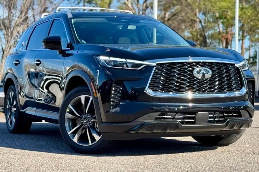 2025 Infiniti QX60 Luxe photo 1
