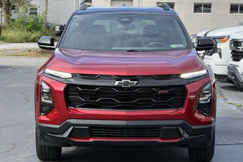 2025 Chevrolet Equinox RS photo 1