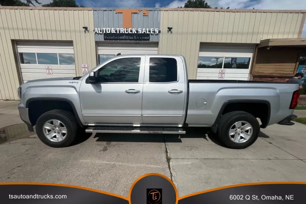 2016 Gmc Sierra 1500 SLE photo 1