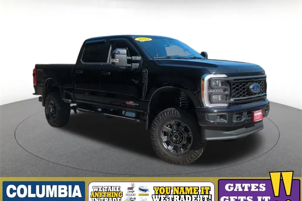 2023 Ford F-350 Lariat photo 1