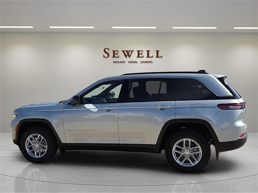2025 Jeep Grand Cherokee Laredo X photo 1