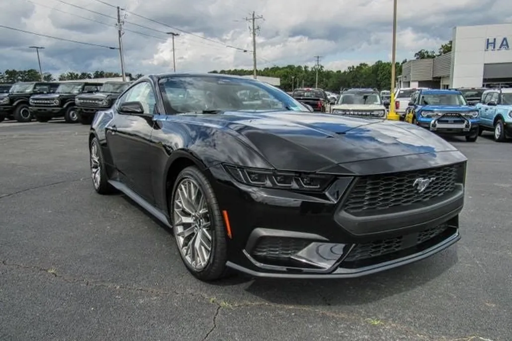 2025 Ford Mustang EcoBoost Premium photo 1