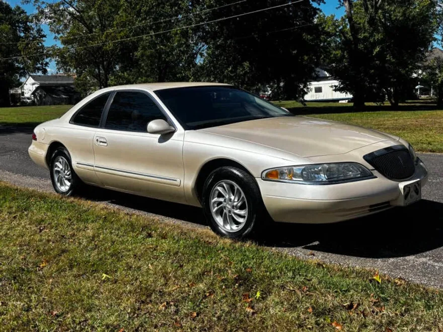 1998 Lincoln Mark Series photo 1