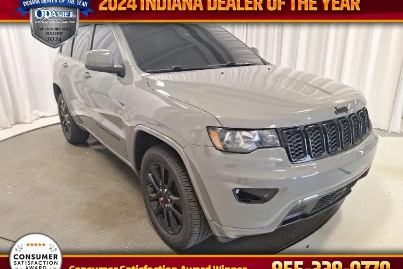 2020 Jeep Grand Cherokee Laredo photo 1
