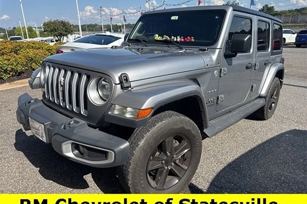 2020 Jeep Wrangler Unlimited Sahara photo 1