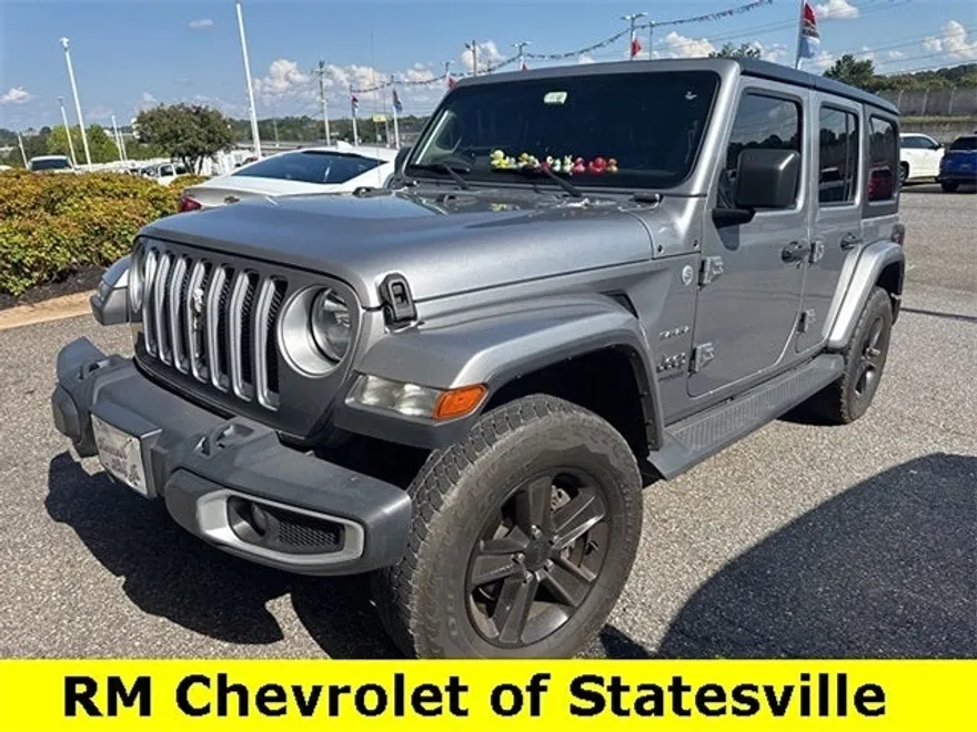 2020 Jeep Wrangler Unlimited Sahara photo 1