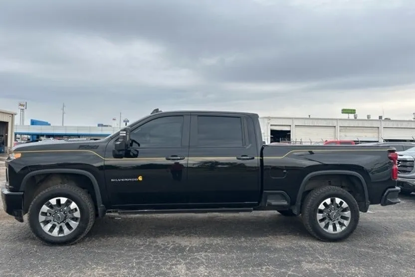 2022 Chevrolet Silverado 2500HD LTZ photo 1