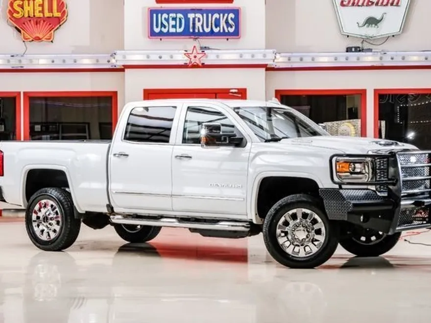 2019 Gmc Sierra HD SLT photo 1