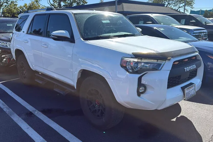 2021 Toyota 4Runner SR5 Premium photo 1