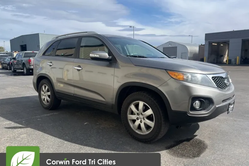2013 Kia Sorento LX photo 1