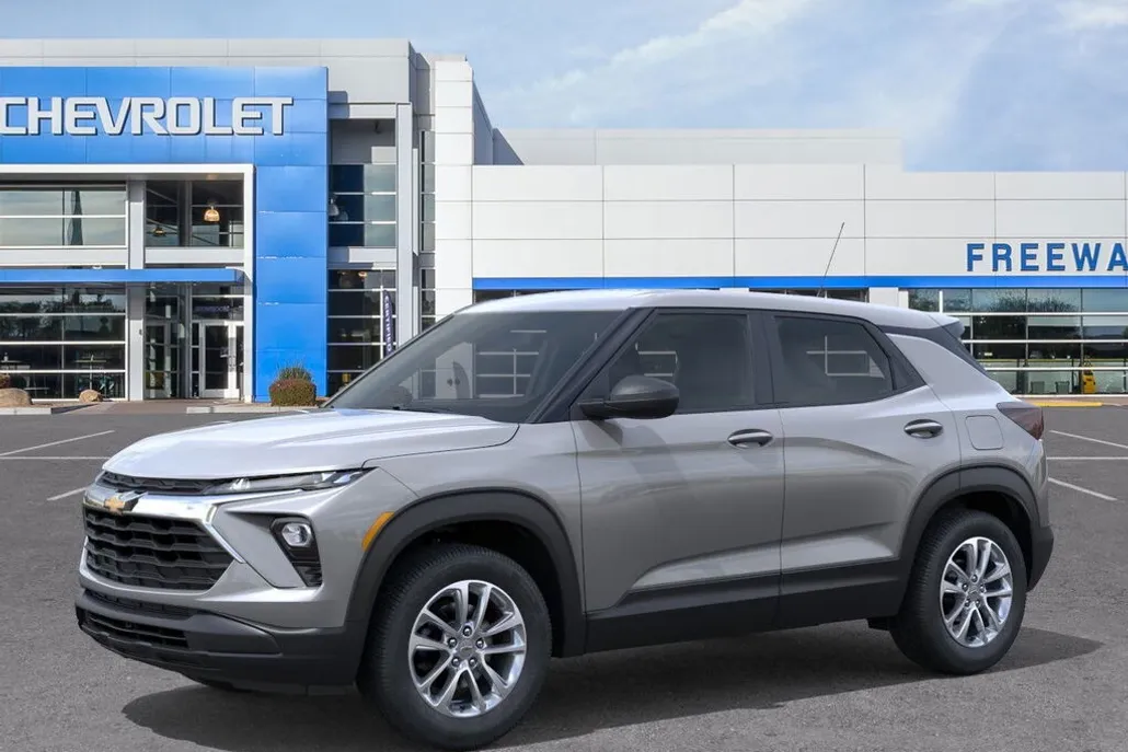 2026 Chevrolet Trailblazer LS photo 1
