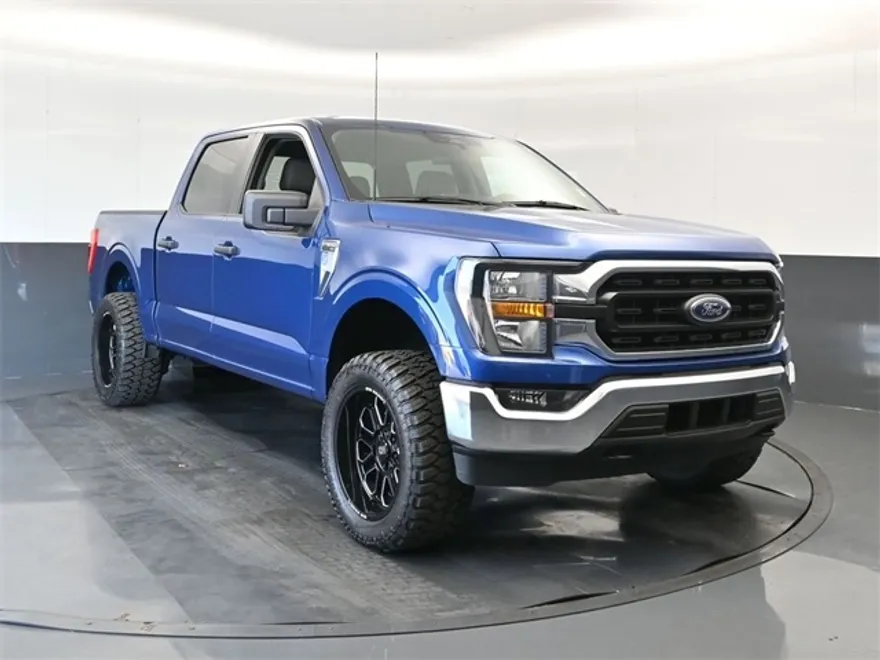 2023 Ford F-150 XLT photo 1