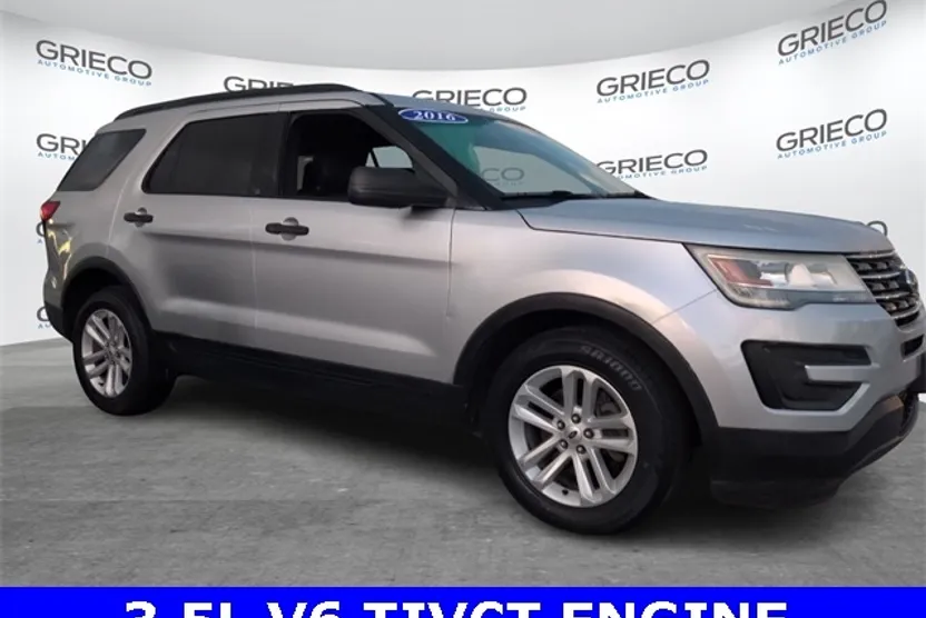 2016 Ford Explorer Base photo 1