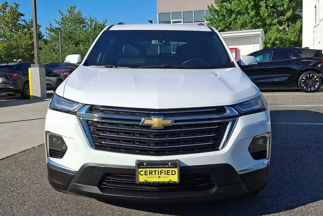 2022 Chevrolet Traverse Leather photo 1
