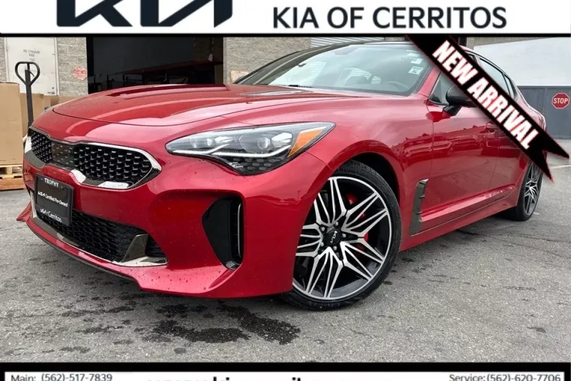 2023 Kia Stinger GT2 photo 1
