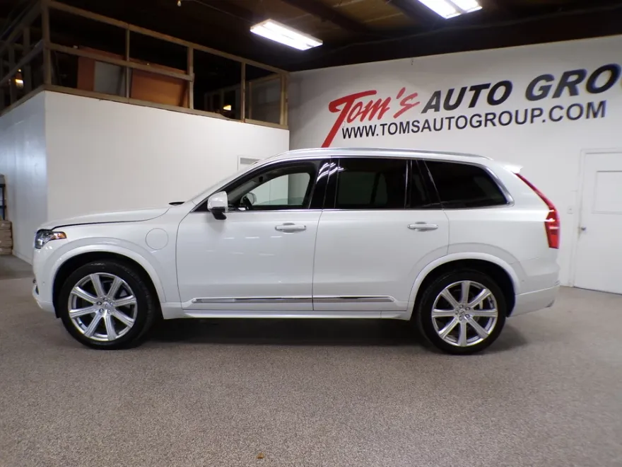 2016 Volvo XC90 T8 Inscription photo 1