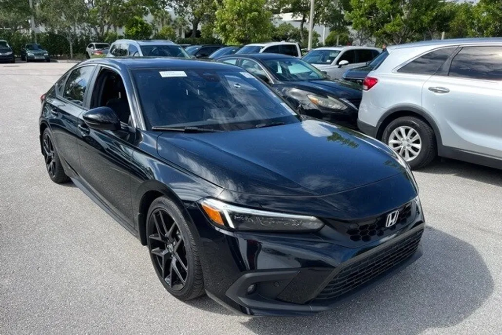 2024 Honda Civic Sport Touring Hatchback photo 1