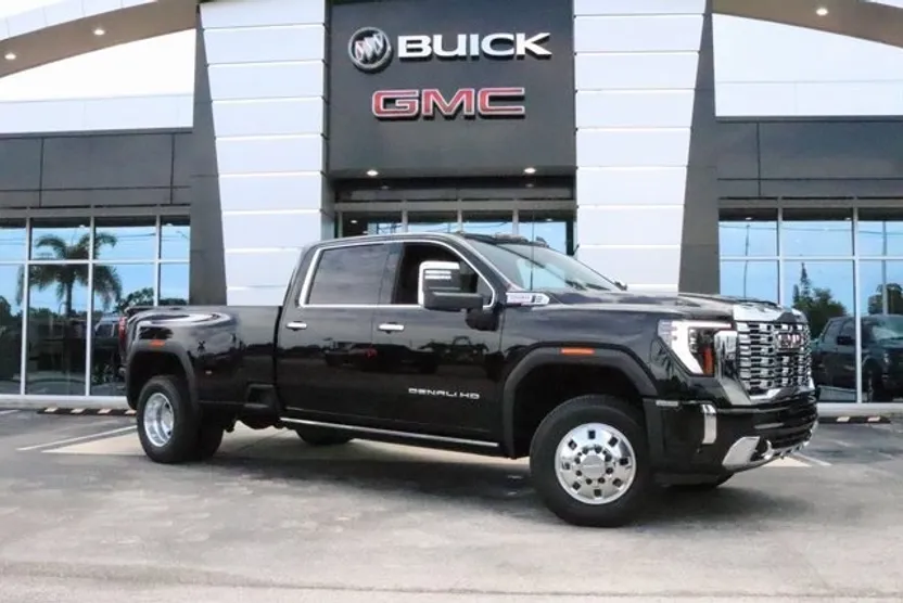 2025 Gmc Sierra 3500 HD Denali photo 1