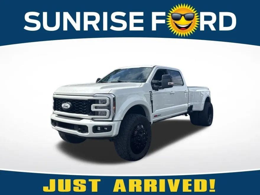 2024 Ford F-450 photo 1