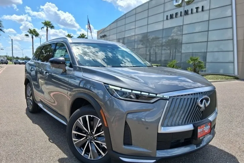 2026 Infiniti QX60 Luxe photo 1