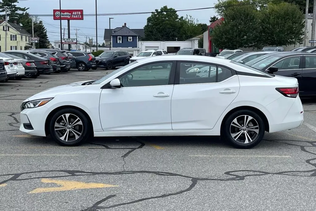 2021 Nissan Sentra SV photo 1