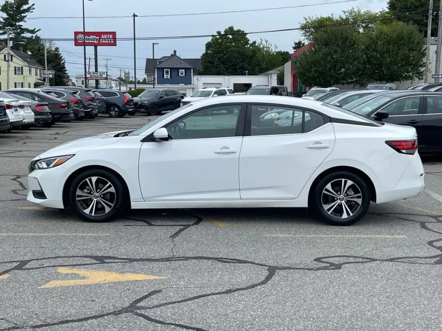 2021 Nissan Sentra SV photo 1