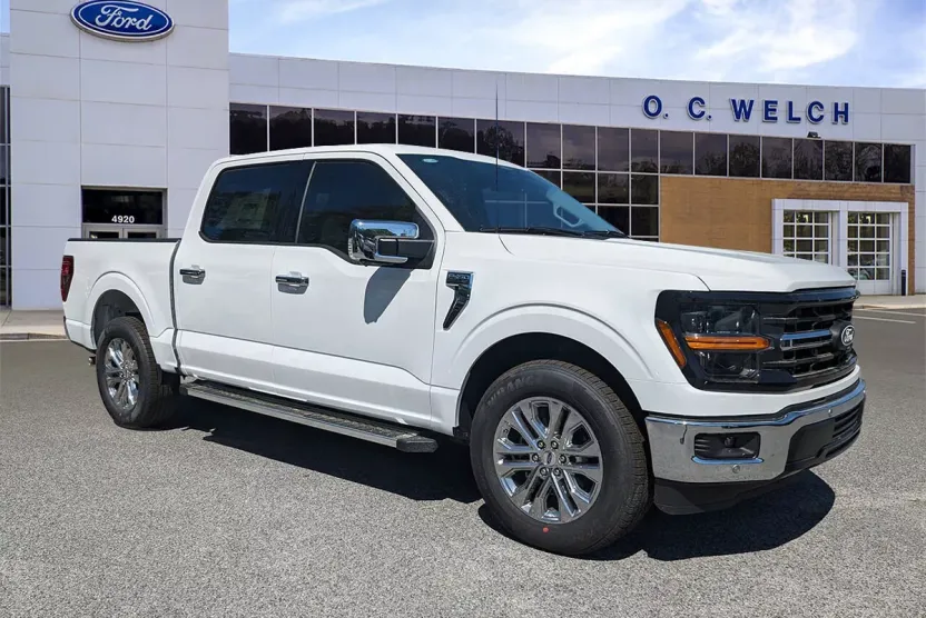 2025 Ford F-150 XLT photo 1