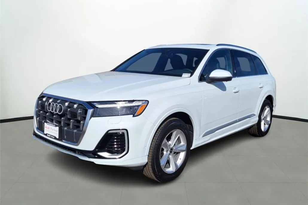 2025 Audi Q7 55 Premium photo 1