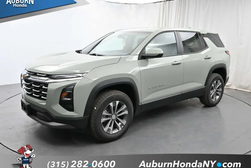 2025 Chevrolet Equinox LT photo 1