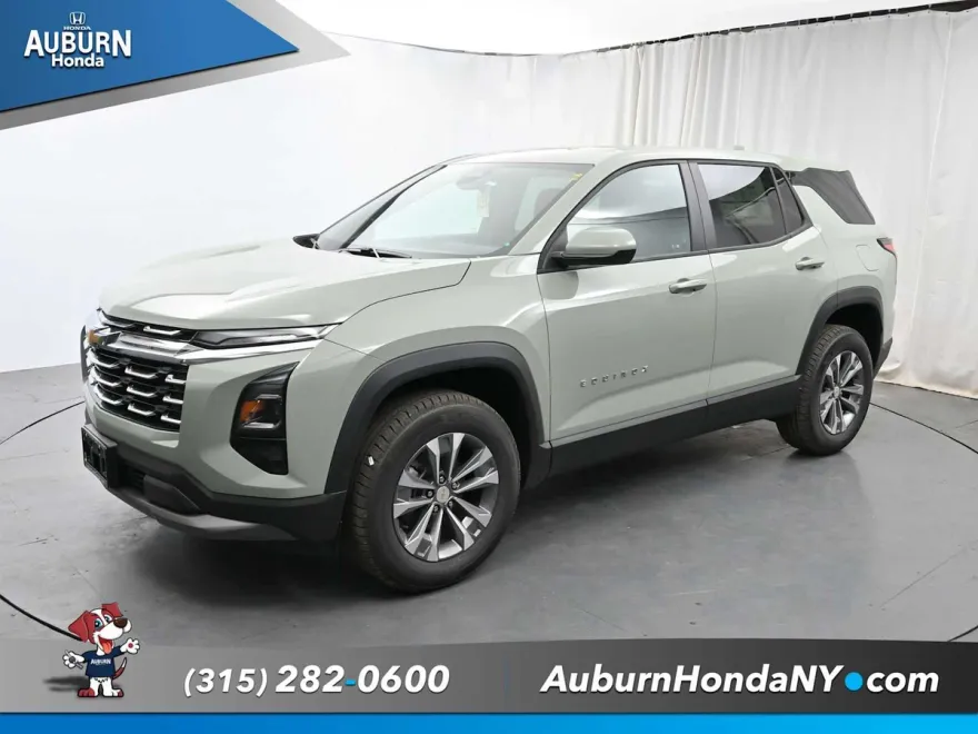 2025 Chevrolet Equinox LT photo 1