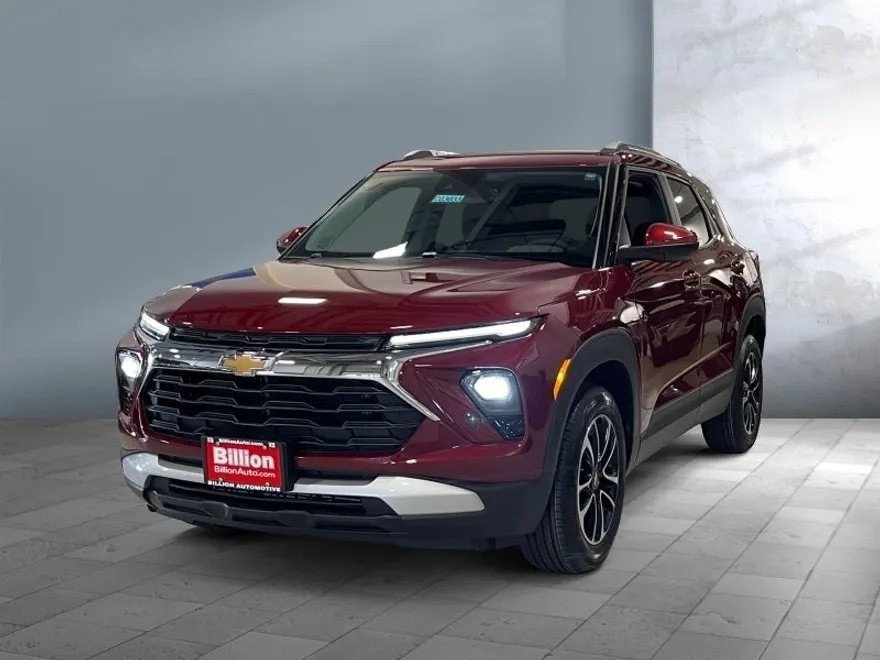 2025 Chevrolet Trailblazer LT photo 1