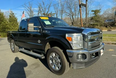2015 Ford F-250 Lariat photo 2