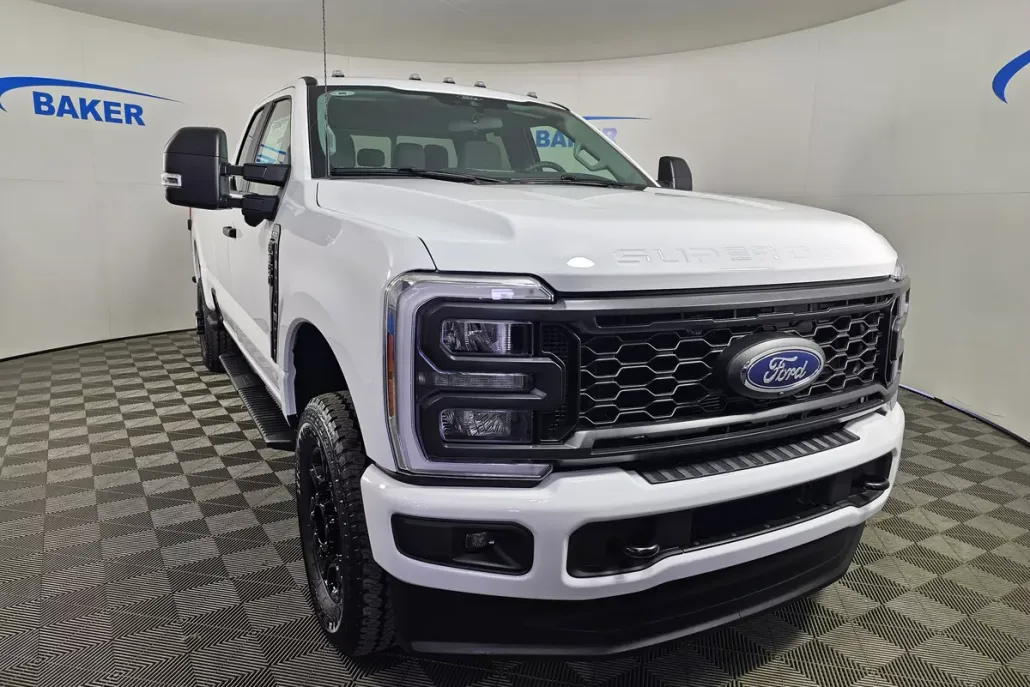 2025 Ford F-350 XL photo 1