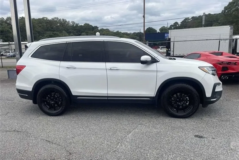 2021 Honda Pilot Touring photo 1