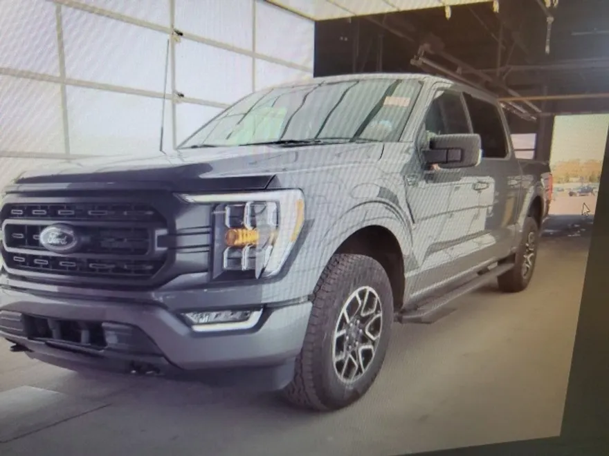 2022 Ford F-150 XLT photo 1