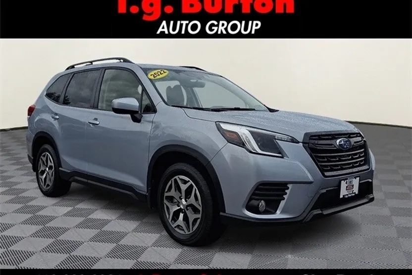 2022 Subaru Forester Premium photo 1